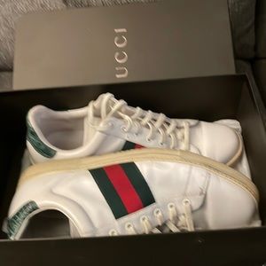 Gucci leather white sneakers 44 size Italy 10,5 good condition with box